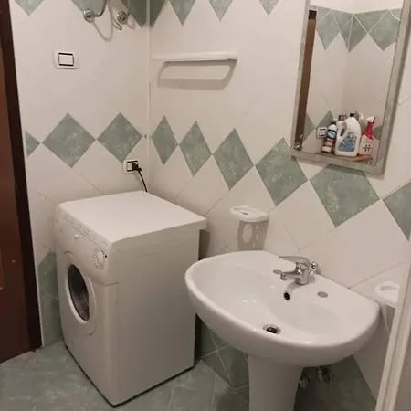 Nyaraló Trilocale In Centro Vibo Valentia